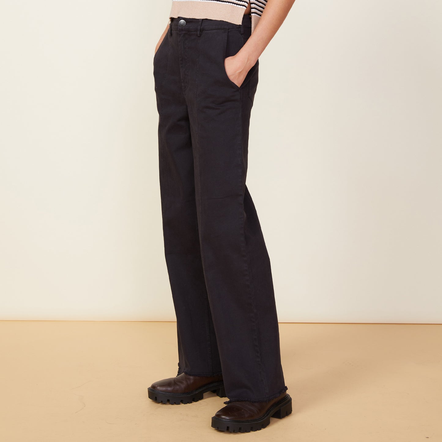 Wide Leg Seamed Pants