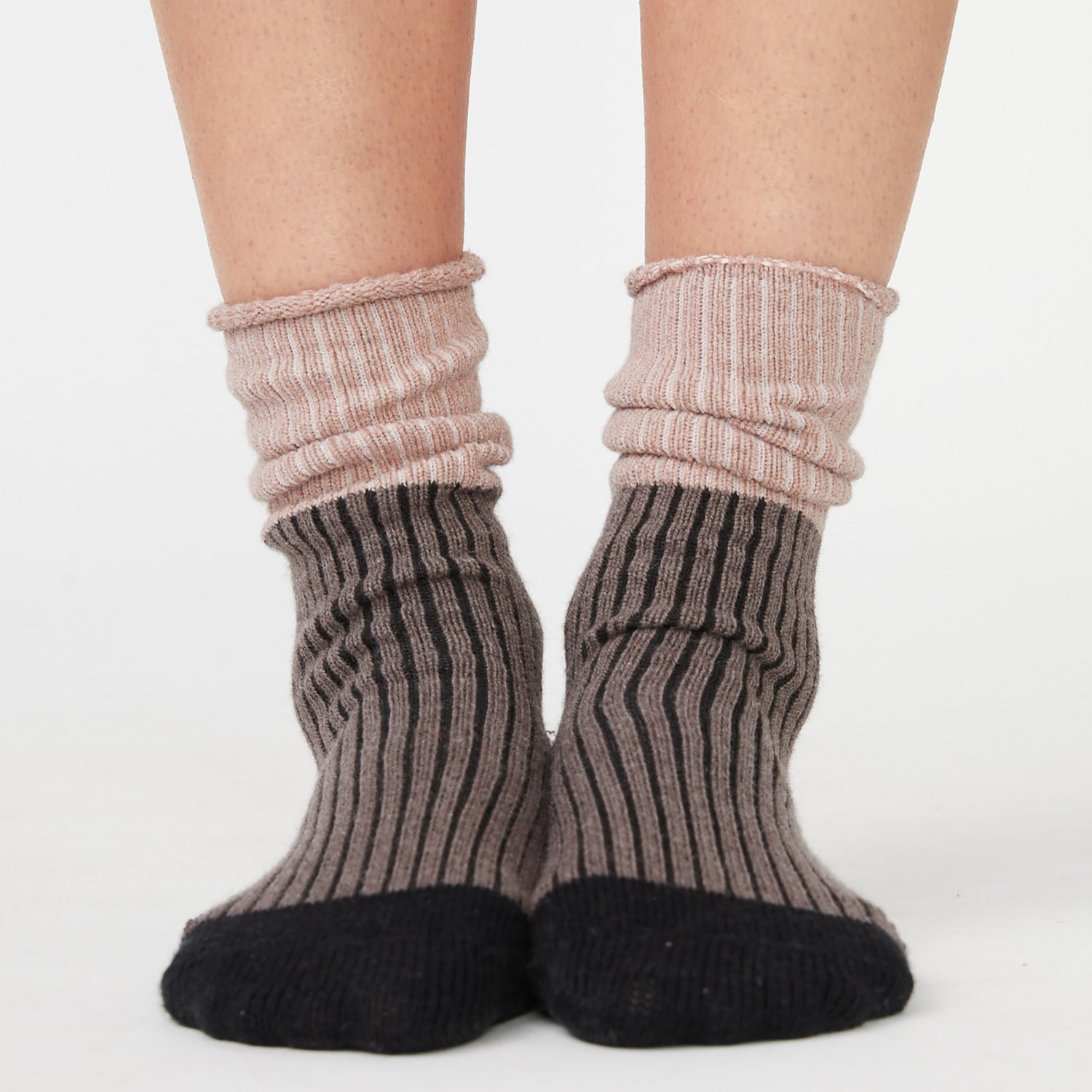 color group - CASHMERE SOCKS