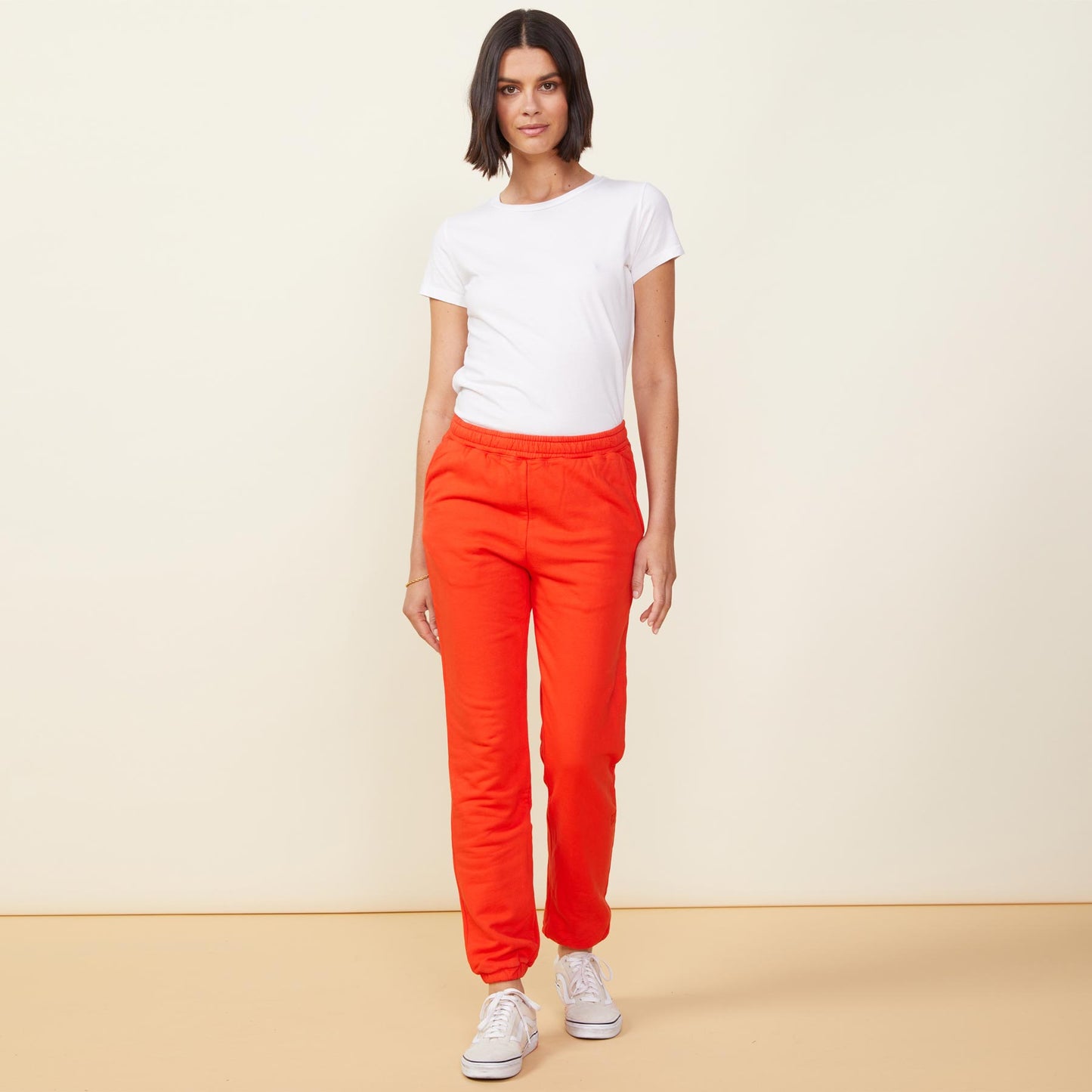 Front view of model wearing the 90's classic joggers in samba.
