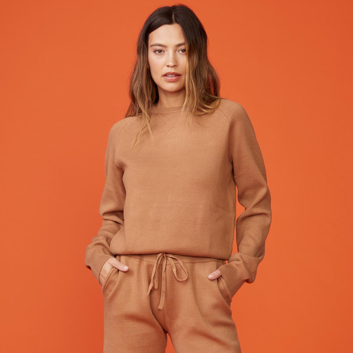 Monrow raglan hot sale sweatshirt
