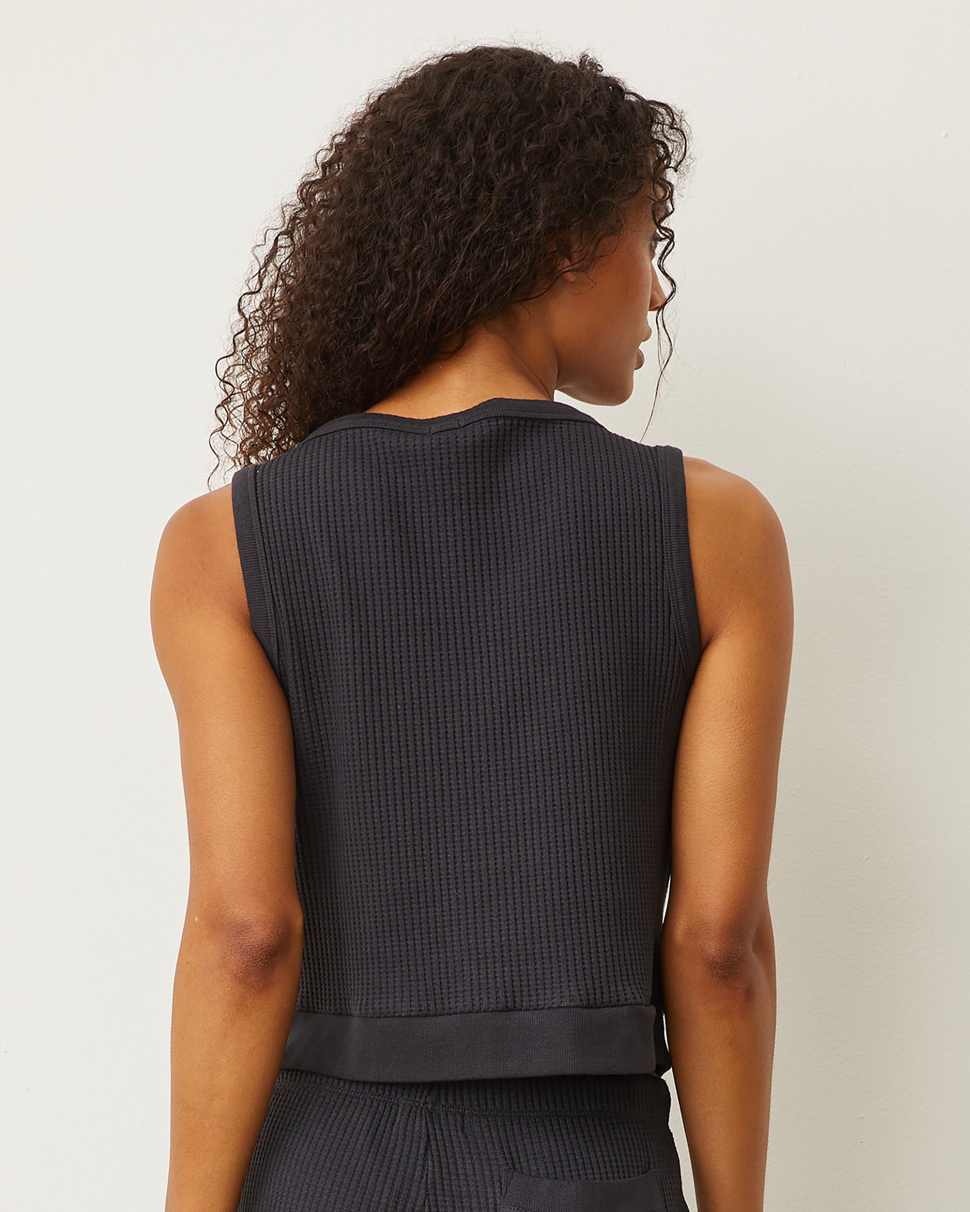 ◆Attends◆ Waffle sleeveless shirt black 0090 Sleeveless Button-Front Shirt in Short Sleeve | Vince