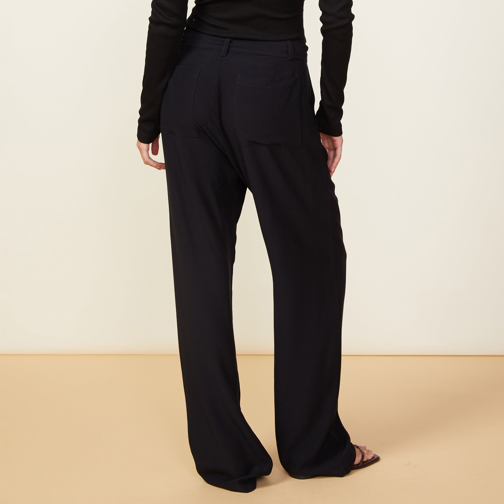 Silky Wide Leg Pant