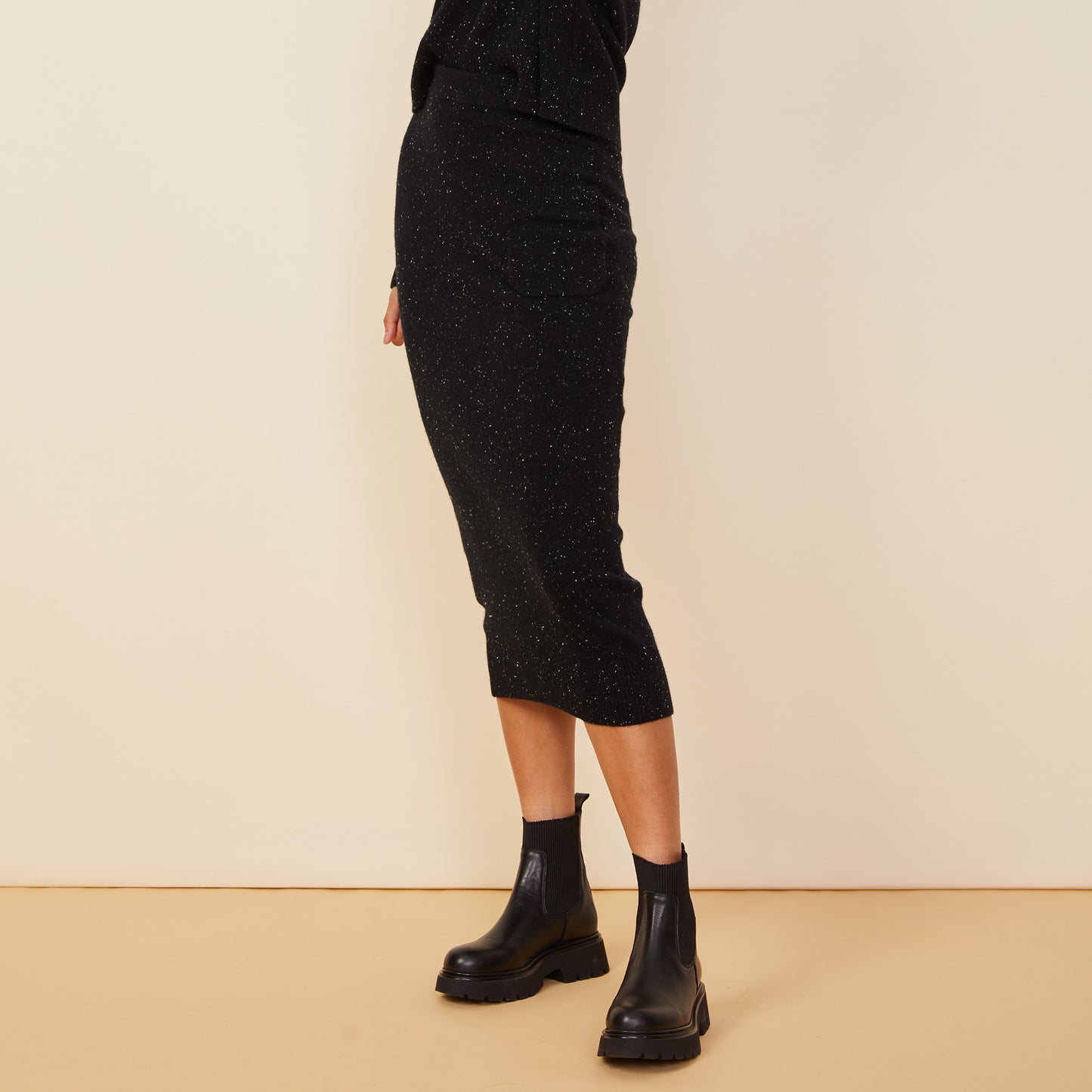 Neps Cashmere Pocket Midi Skirt – MONROW