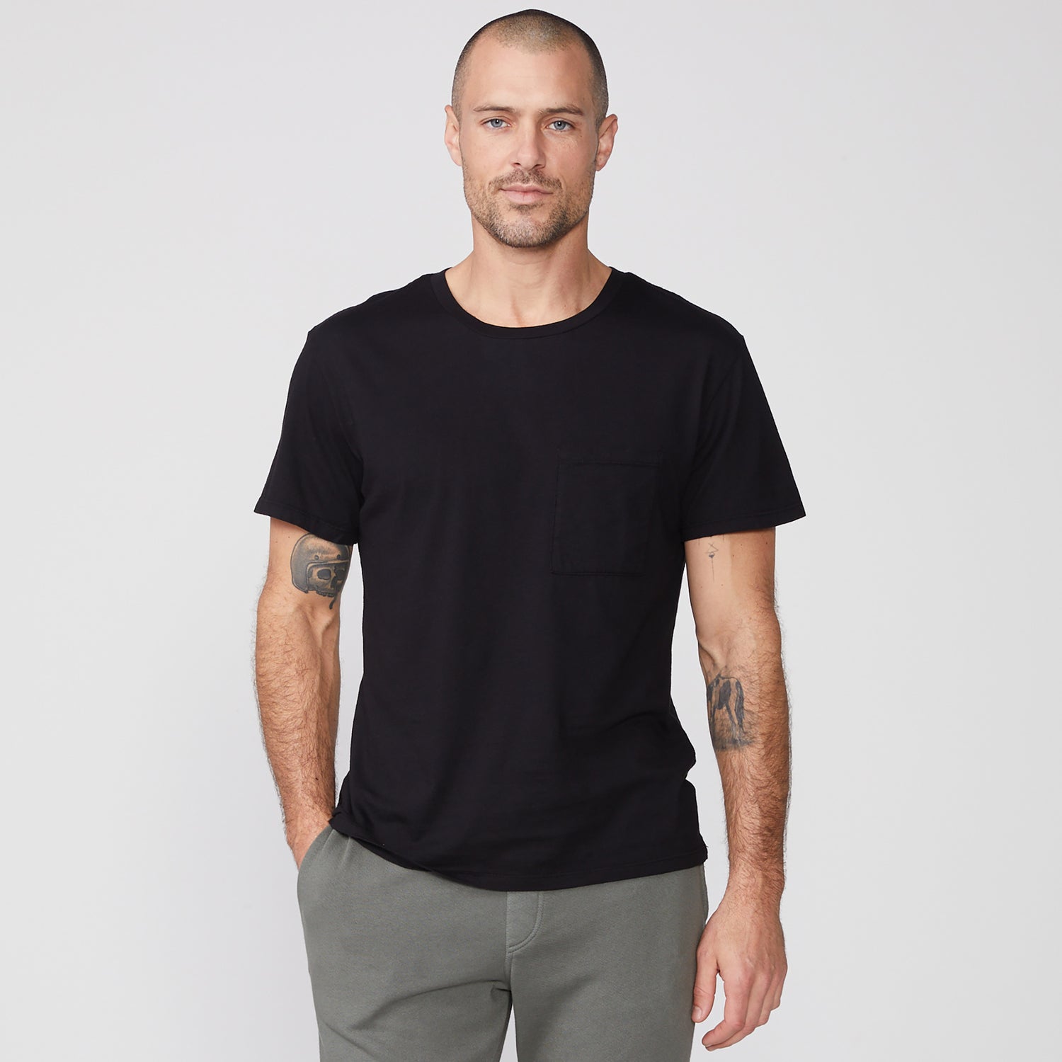 color group - MENS RELAXED POCKET CREW - MT012