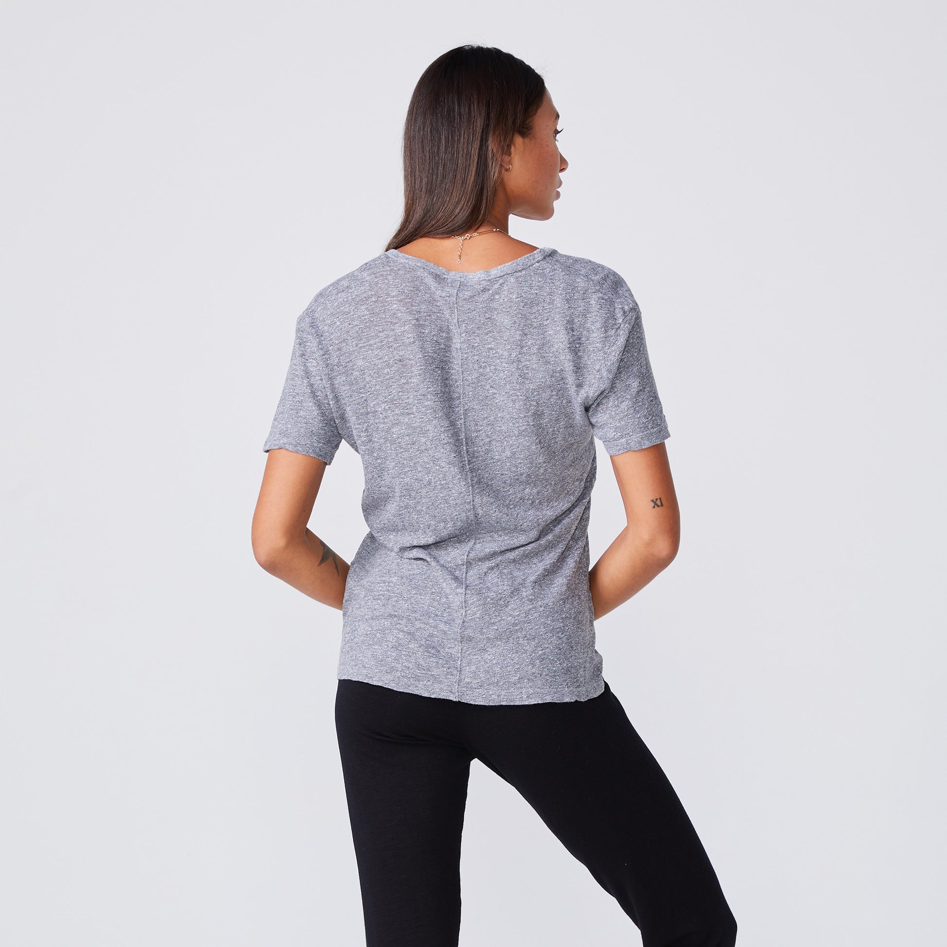 Textured Tri Blend Relaxed V Neck Tee - Granite – MONROW