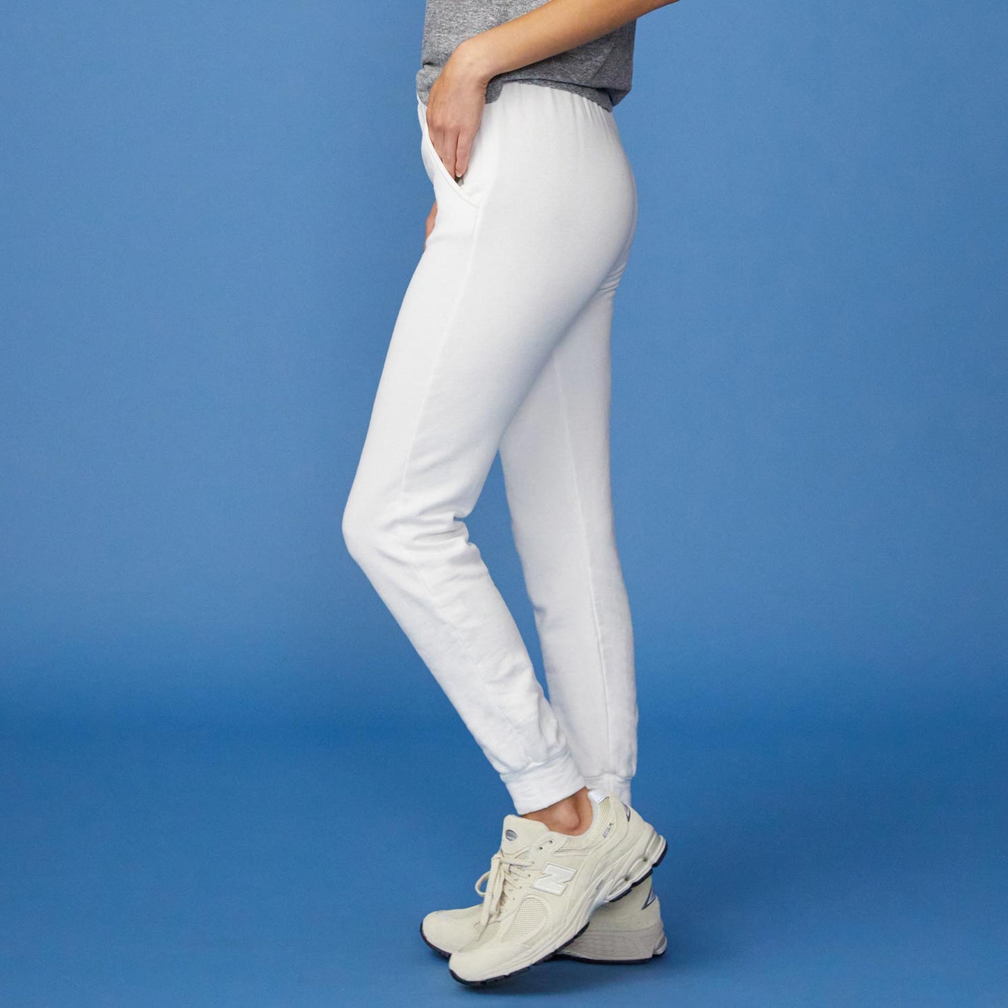 Side View of model wearing the Supersoft Fleece Jogger in White