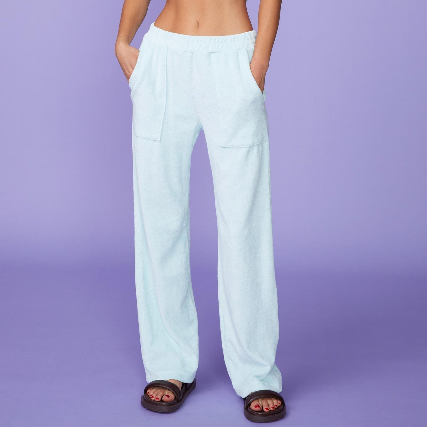 Front View of model wearing the Terry Cloth Patch Pocket Pant in Sea Foam.