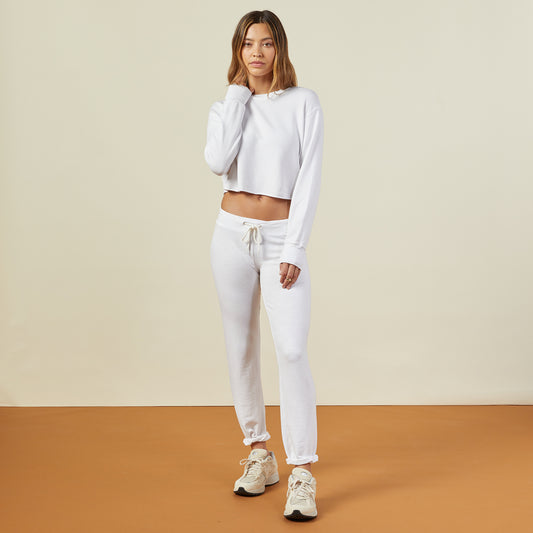 Front view of model wearing the supersoft vintage sweats in white.