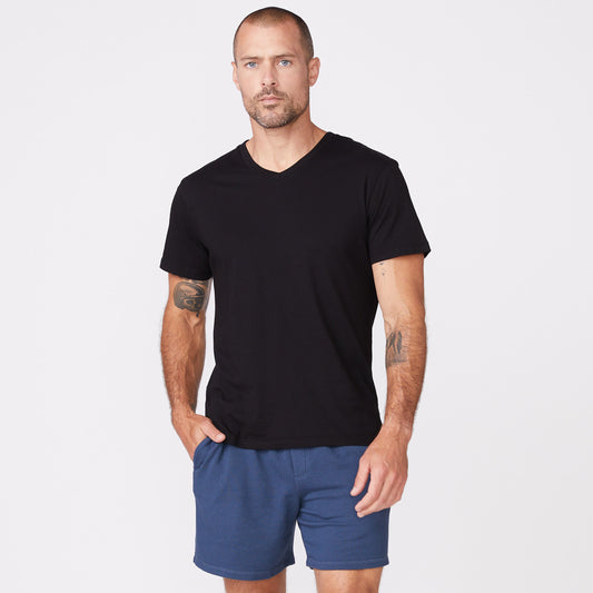 Relaxed V (1666494365798)